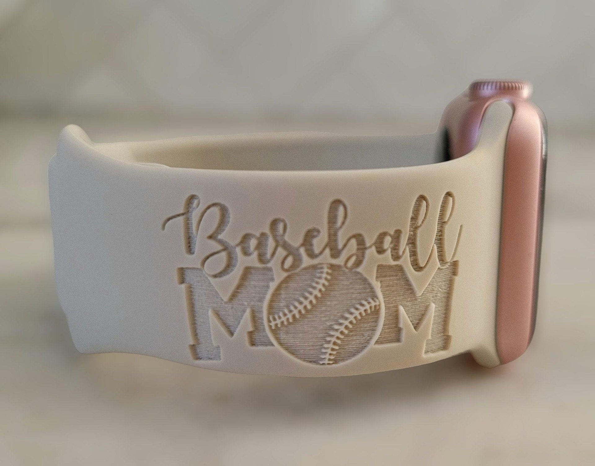 BASEBALL MOM