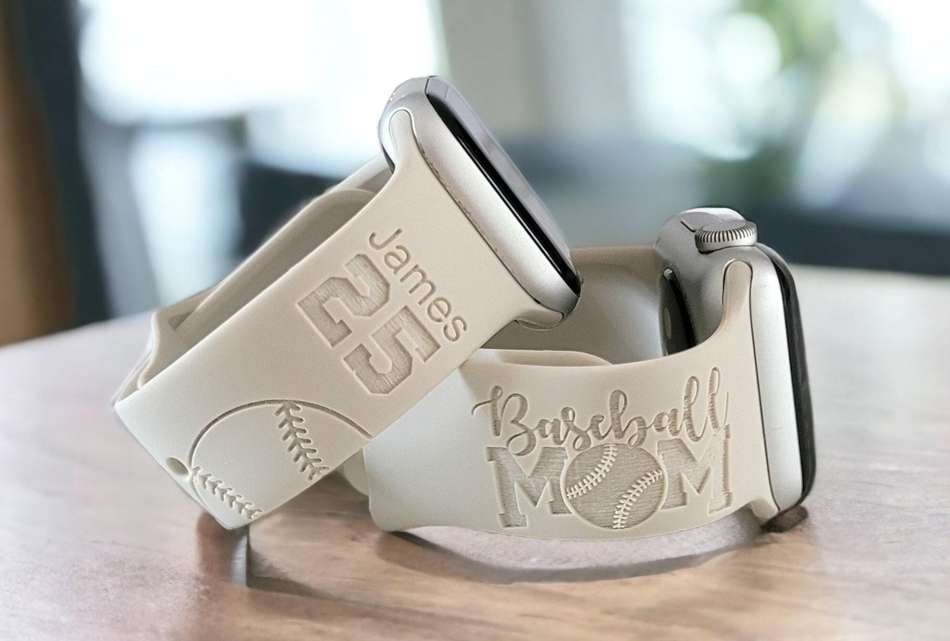 BASEBALL MOM